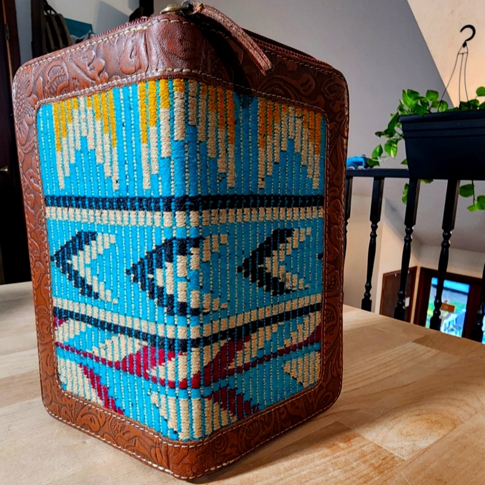 Green Wood Wallet ~ Southwestern‎ Style